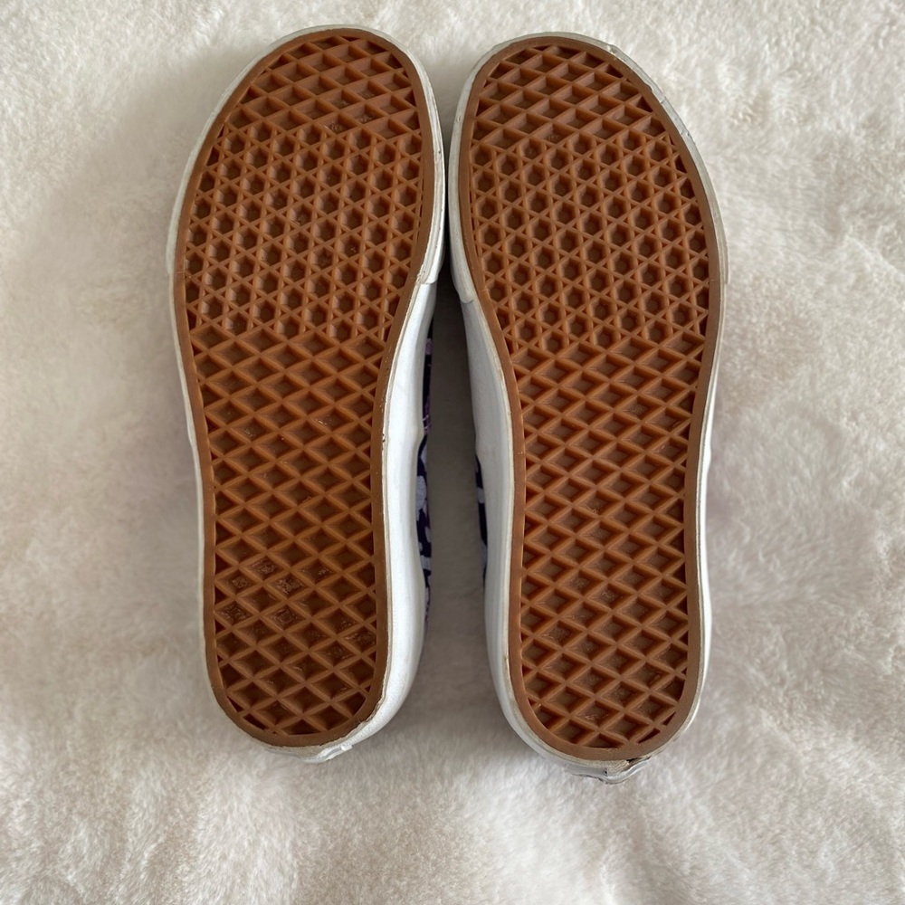 Vans x Della purple batik sneakers | size 10W 8.5M | Great used condition - Picture 6 of 6